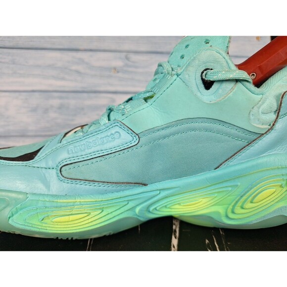 New Balance Fresh Foam BB v2 Cyber Jade Basketball Shoes Size 8.5